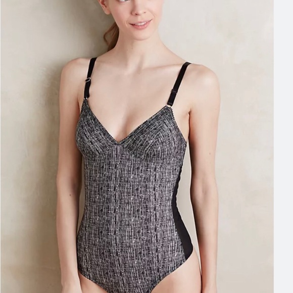 NWOT ANTHROPOLOGIE Fortnight Bodysuit Size Large - Picture 2 of 15